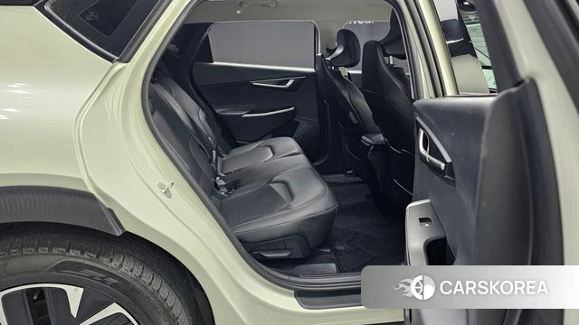 Kia EV6 2023 Жемчужный цвет из Кореи, фото 3