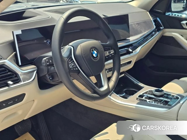 BMW X5 (G05) 2025 Светло-серебряный цвет из Кореи, фото 3