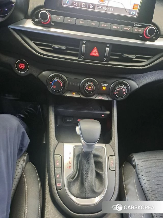 Kia The New K3 2nd generation 2022 Белый из Кореи, фото 3
