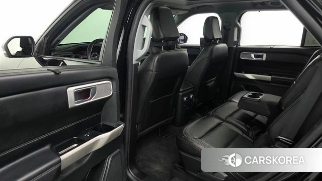 Ford Explorer 6th Generation 2022 Черный из Кореи, фото 3