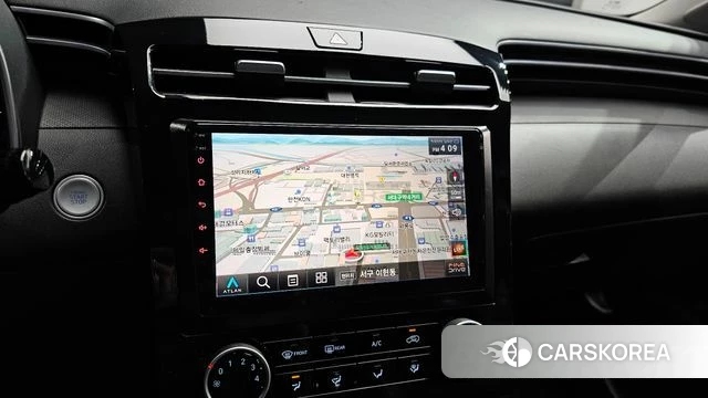 Hyundai Tucson (NX4) 2021 Серебристо-серый из Кореи, фото 3