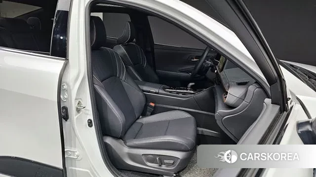 Toyota Crown Crossover 2024 Белый из Кореи, фото 3