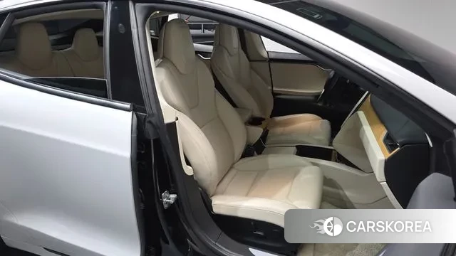 Tesla Model S 2019 Серебристо-серый из Кореи, фото 3