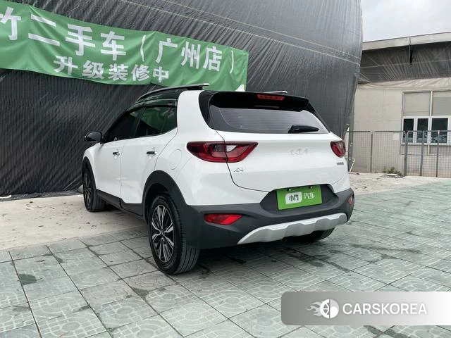 Kia Yi Ran 2022 Белый из Китая, фото 3