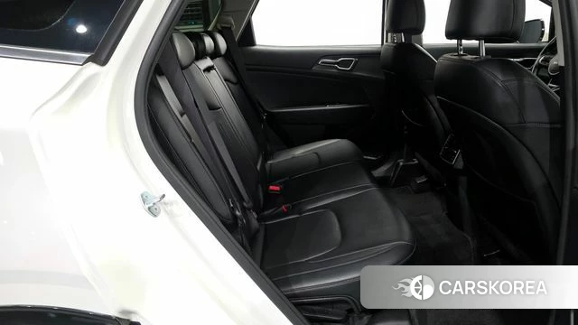 Kia Sportage 5th Generation 2023 Белый из Кореи, фото 3