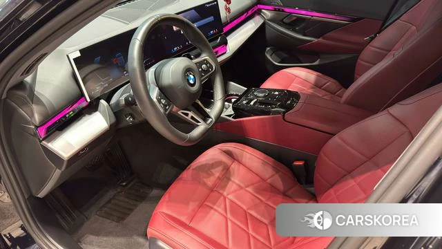 BMW 5 series 2024 Черный из Китая, фото 3