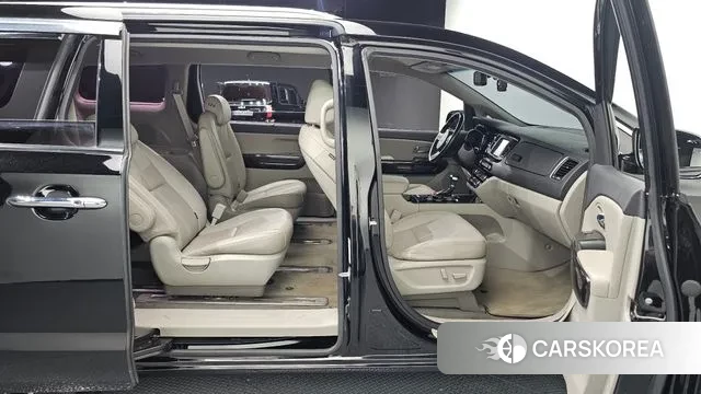 Kia The New Carnival 2018 Черный из Кореи, фото 3