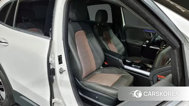 Mercedes-Benz EQA H243 2022 Белый из Кореи, фото 3