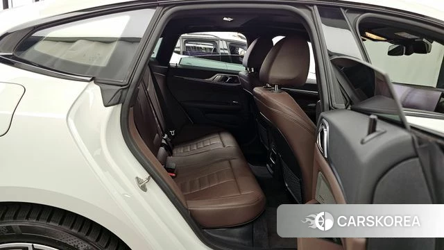 BMW i4 2022 Белый из Кореи, фото 3