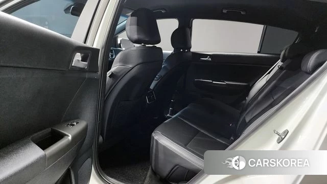 Kia Sportage The Bold 2021 Белый из Кореи, фото 3