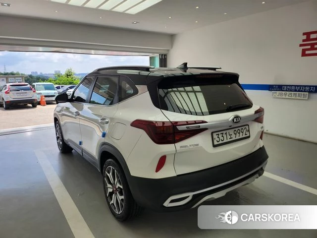 Kia Seltos 2019 Белый из Кореи, фото 3