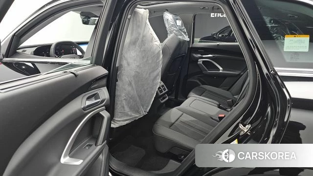 Audi Q5 (80A) 2025 Черный из Кореи, фото 3