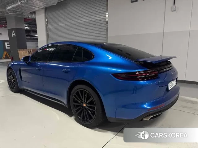 Porsche Panamera (971) 2018 Синий из Кореи, фото 3