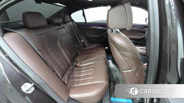 BMW 5 Series (G30) 2023 Серый из Кореи, фото 3