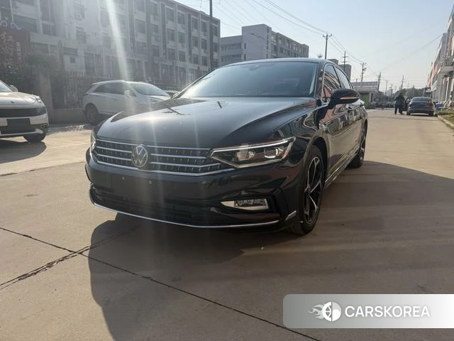 Volkswagen Magotan 2023 Черный из Китая, фото 3