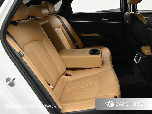 Kia K5 3rd generation 2022 Белый из Кореи, фото 3