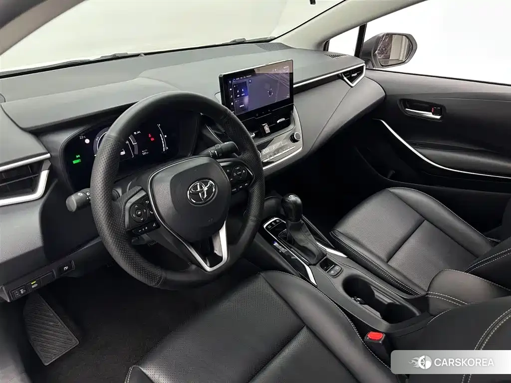 Toyota Corolla 2023 Белый из Китая, фото 3