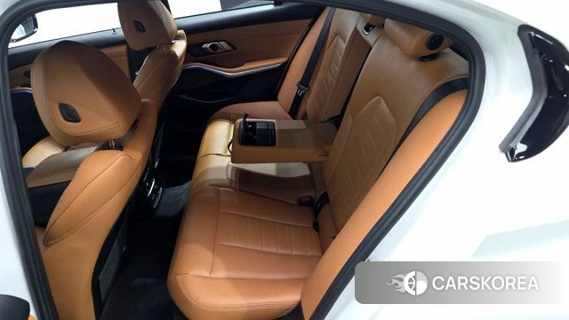 BMW 3 Series (G20) 2019 Белый из Кореи, фото 3