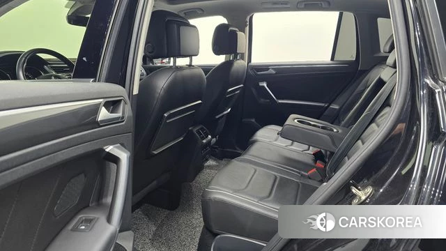 Volkswagen Tiguan second Generation 2020 Черный из Кореи, фото 3
