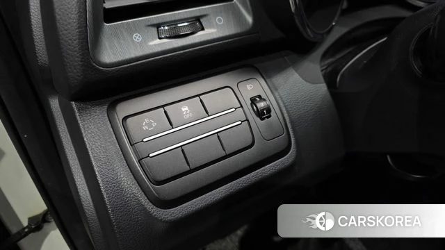 Ssangyong Tivoli Armor 2018 Белый из Кореи, фото 3