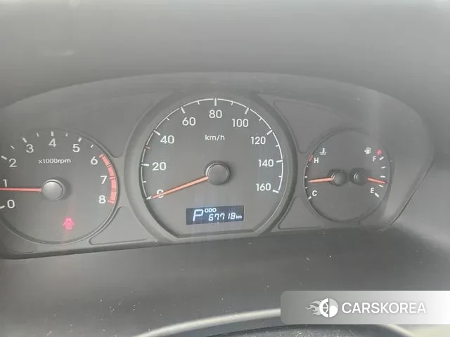 Hyundai The New Grand Starex 2019 Желтый из Кореи, фото 3