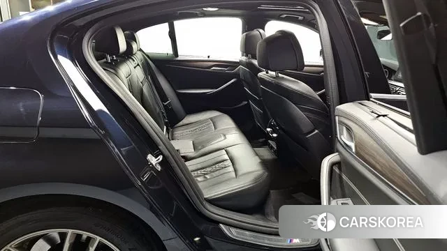 BMW 5 Series (G30) 2018 Черный из Кореи, фото 3