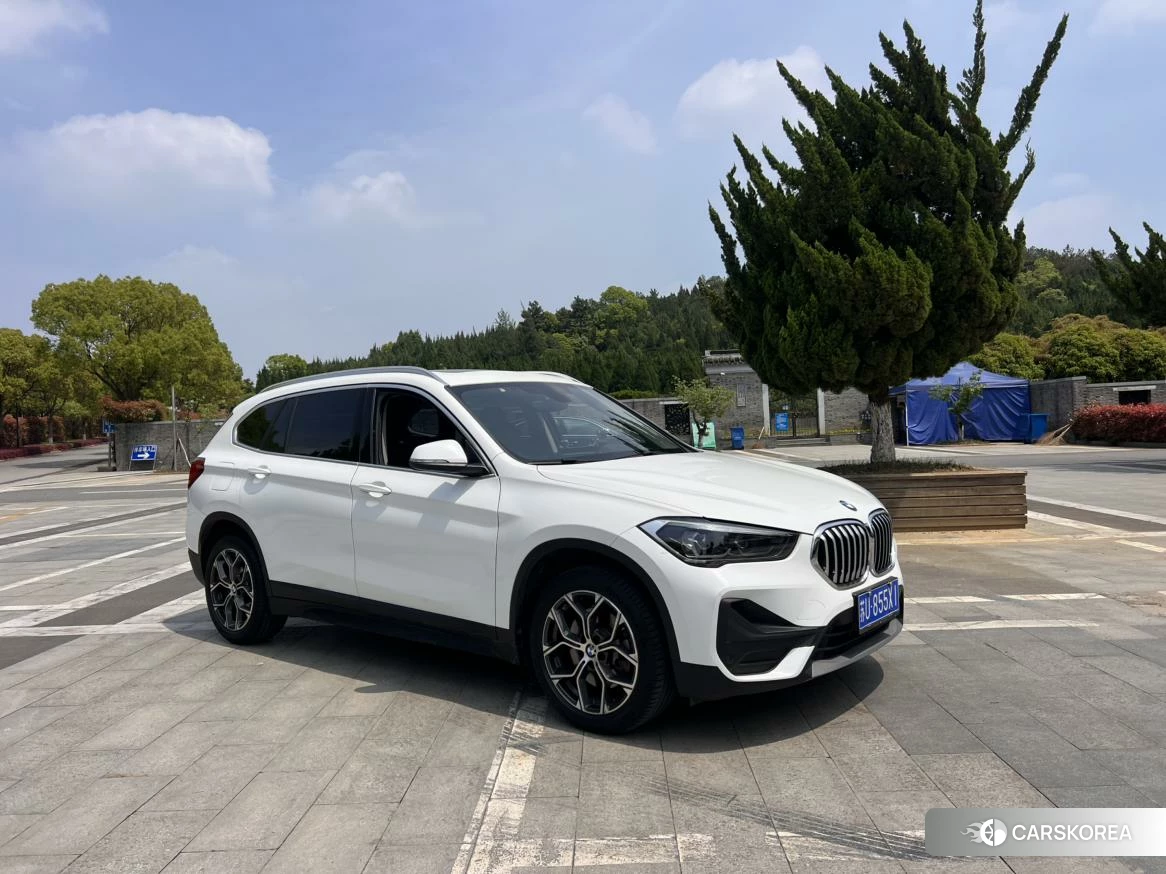 BMW X1 2021 Белый из Китая, фото 3