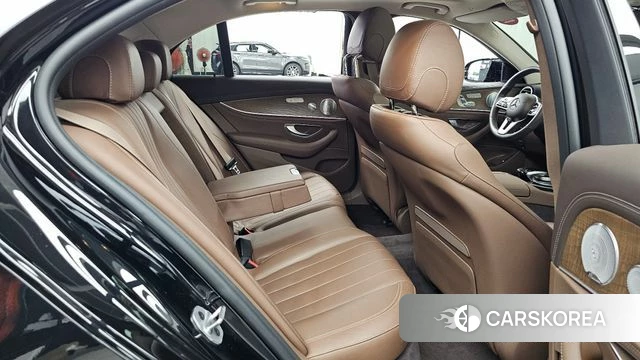 Mercedes-Benz E-Class W213 2020 Черный из Кореи, фото 3