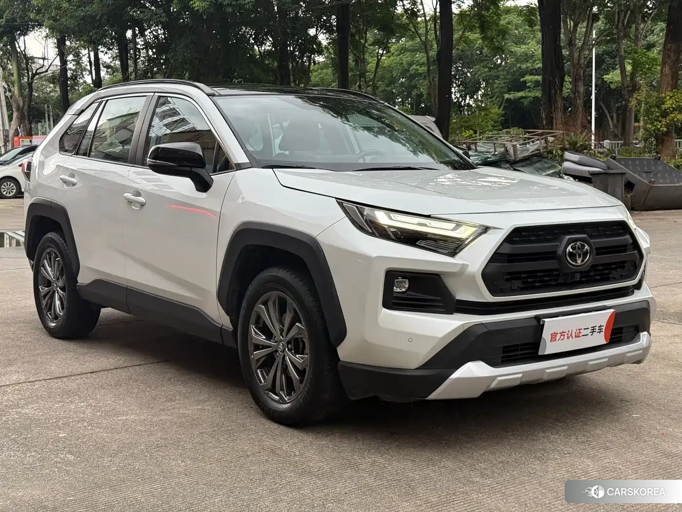 Toyota RAV4 2024 Белый из Китая, фото 3