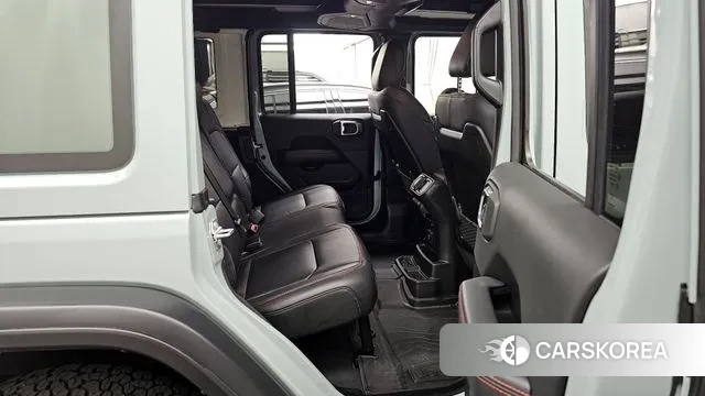 Jeep Wrangler (JL) 2024 Цвет галактики из Кореи, фото 3