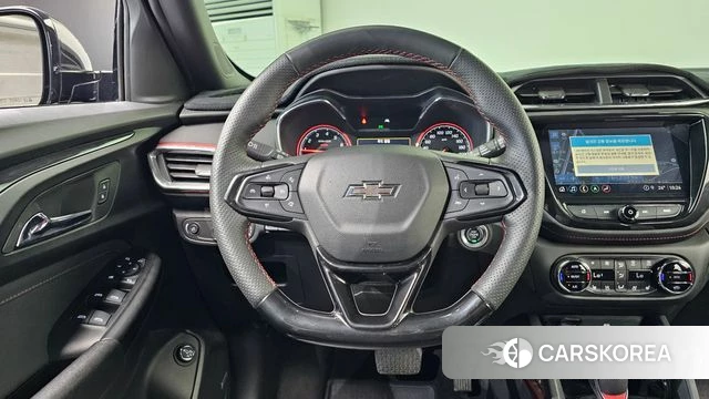 Chevrolet (GM Daewoo) Trailblazer 2023 Черный из Кореи, фото 3