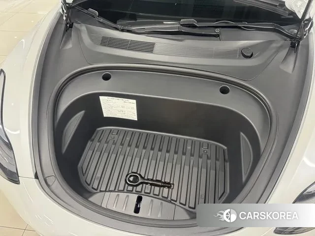 Tesla Model 3 2021 Белый из Кореи, фото 3