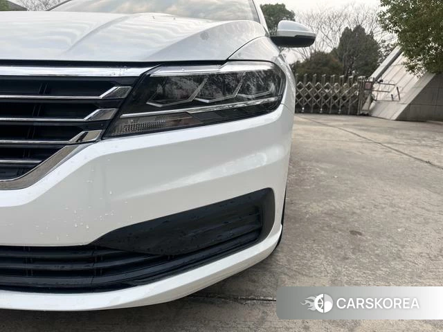 Volkswagen Lavida 2022 Белый из Китая, фото 3