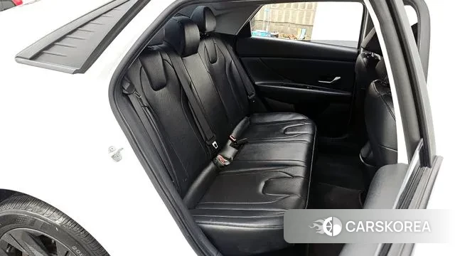 Hyundai Avante Hybrid (CN7) 2022 Белый из Кореи, фото 3