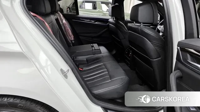 BMW 5 Series (G30) 2021 Белый из Кореи, фото 3