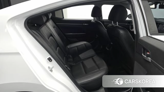 Hyundai Avante AD 2018 Белый из Кореи, фото 3
