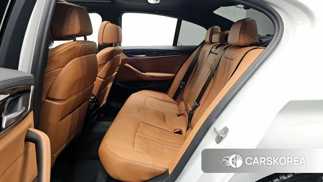 BMW 5 Series (G30) 2020 Белый из Кореи, фото 3