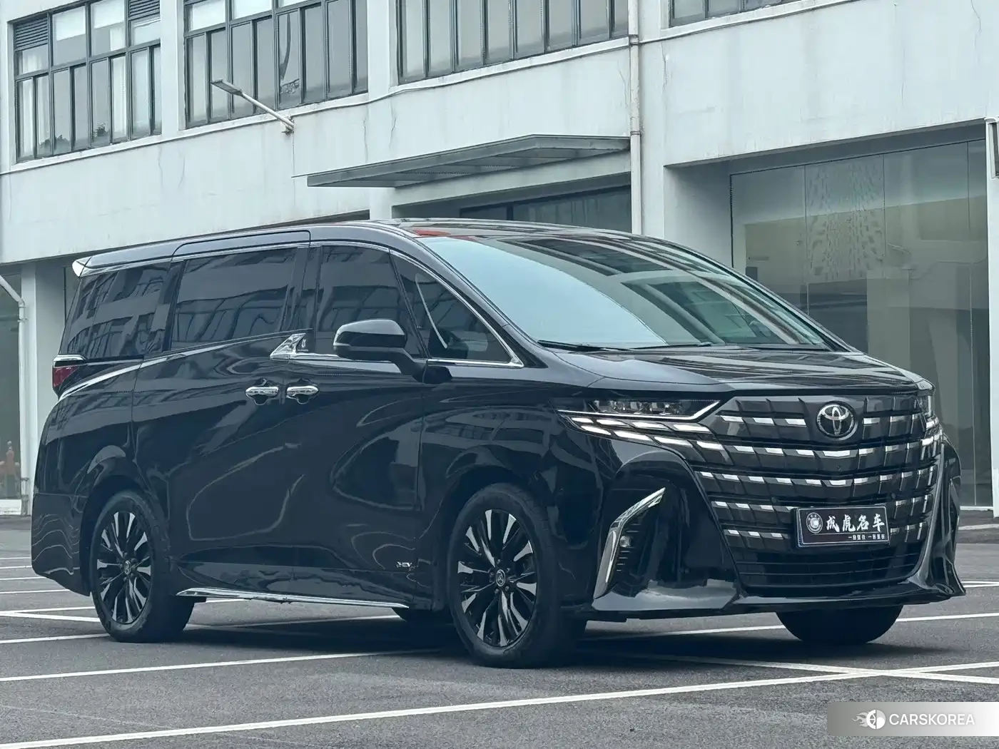Toyota Elfa 2024 Черный из Китая, фото 3
