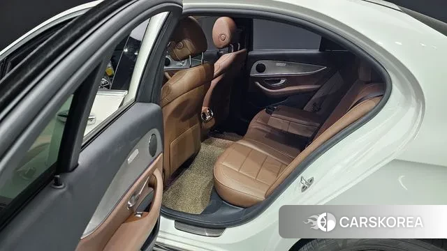 Mercedes-Benz E-Class W213 2019 Белый из Кореи, фото 3