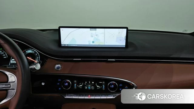 Genesis GV70 2023 Белый из Кореи, фото 3