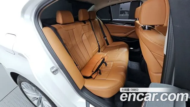 BMW 5 Series (G30) 2022 Белый из Кореи, фото 3