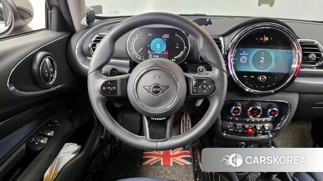 Mini Cooper S Clubman 2023 Жемчужный цвет из Кореи, фото 3