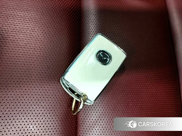 Mazda 3 Angkesaila 2024 Белый из Китая, фото 3