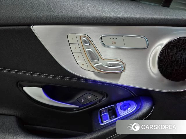Mercedes-Benz C-Class W205 2021 Белый из Кореи, фото 3