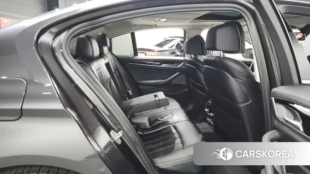 BMW 5 Series (G30) 2020 Серый из Кореи, фото 3