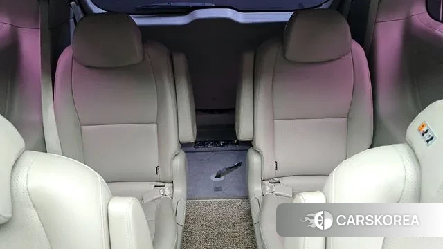 Kia The New Carnival 2019 Белый из Кореи, фото 3