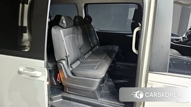 Hyundai Staria 2021 Белый из Кореи, фото 3