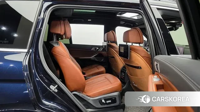 BMW X7 (G07) 2021 Черный из Кореи, фото 3