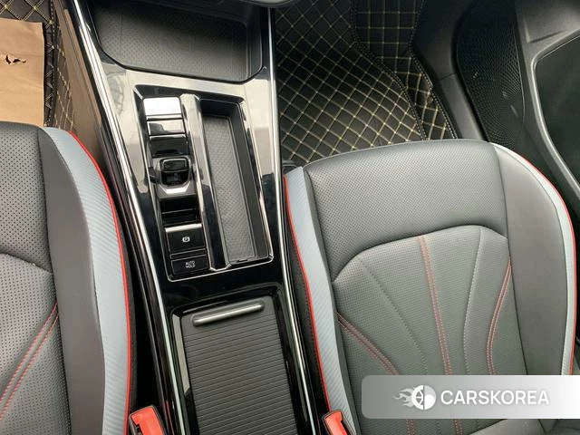 Volkswagen Lingdu 2022 Белый из Китая, фото 3