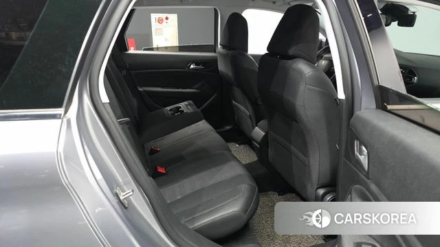 Peugeot 308SW Second generation 2018 Серебристо-серый из Кореи, фото 3